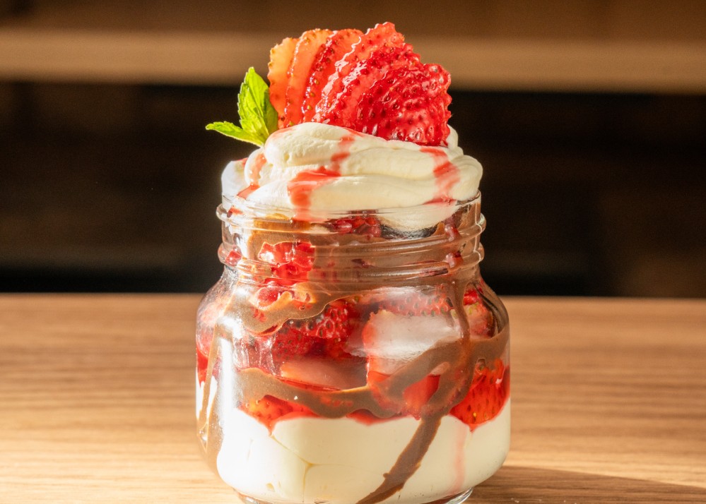 FRESAS CON CREMA