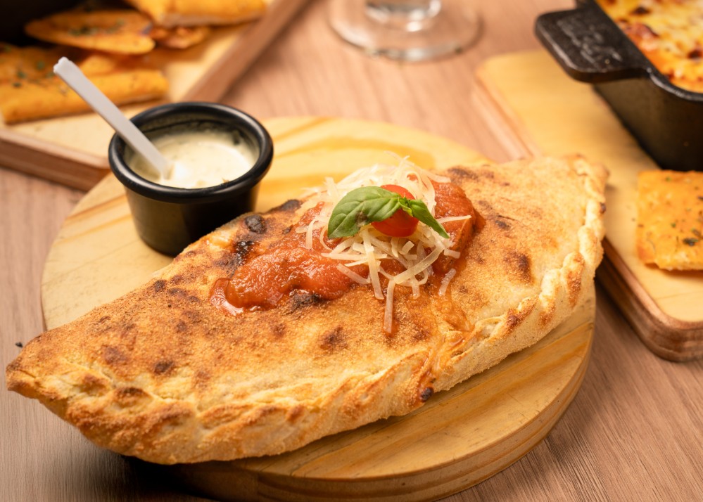 CALZONE TROPICAL 