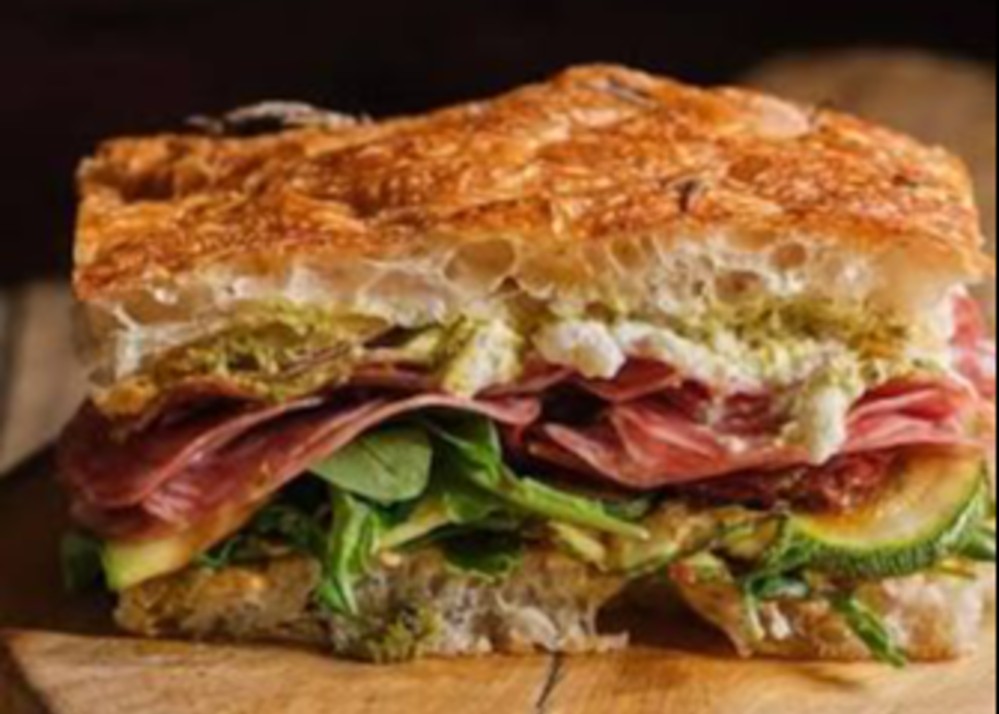 SANDWICHE JAMON Y SALAME DE AJO
